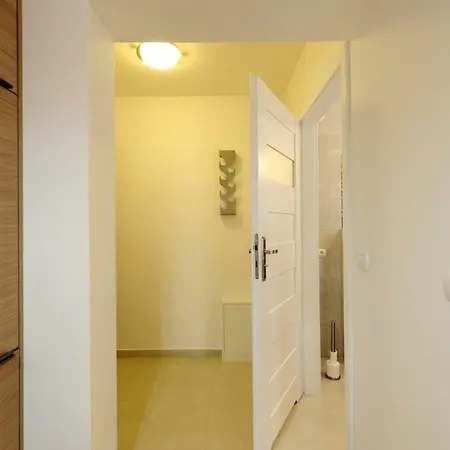 Sleep Well Legnicka Apartman